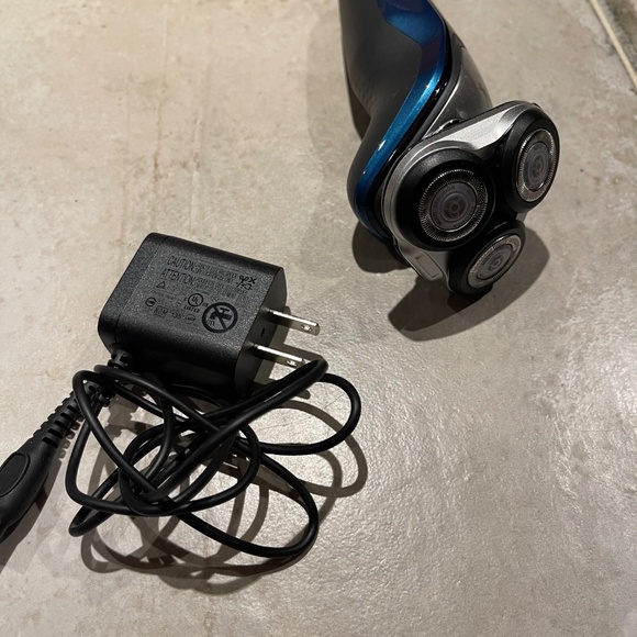 Philips Aqua Touch Shaver - Picture 6 of 6